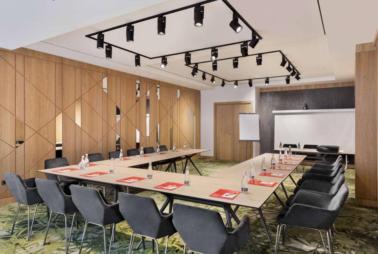 Ramada by Wyndham Slatina Parc Hotel Bagian luar foto