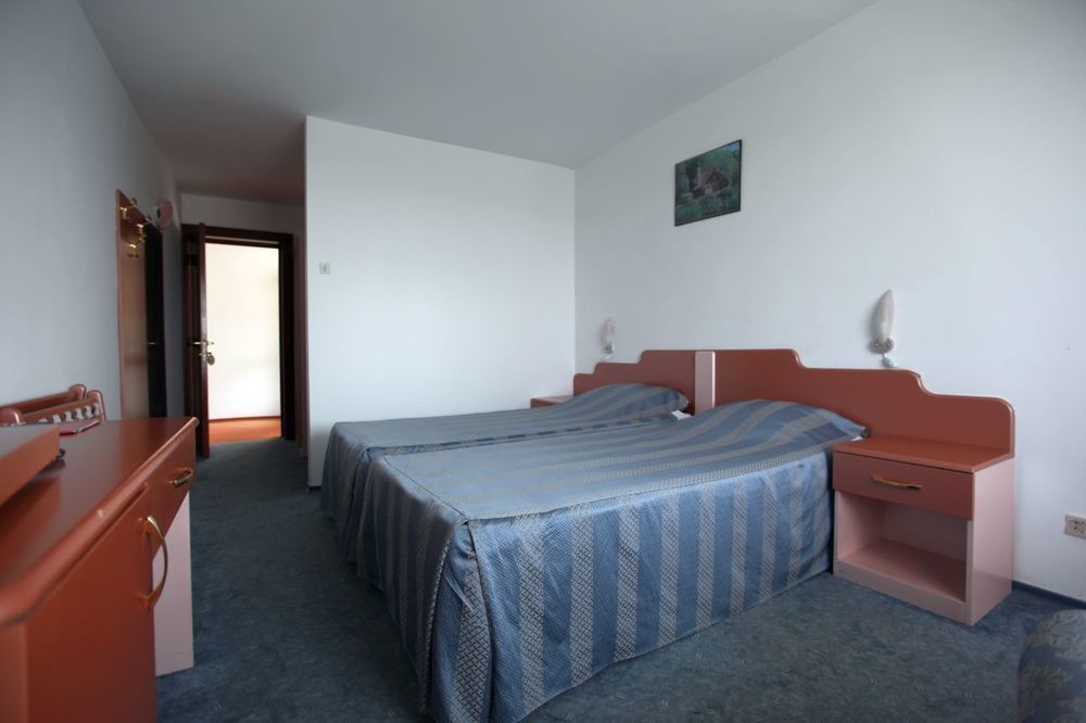 Ramada by Wyndham Slatina Parc Hotel Bagian luar foto
